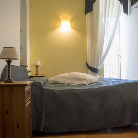 Couette-café Bonapace Portanolana 3*