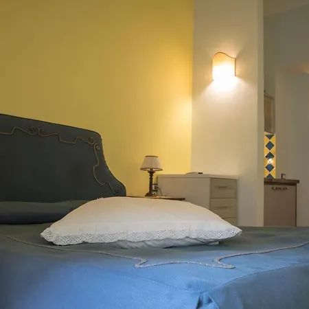 Couette-café Bonapace Portanolana Naples