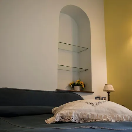B＆b　ボナパセ　ポルタノラナ ナポリ