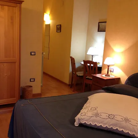 B＆b　ボナパセ　ポルタノラナ 3* ナポリ